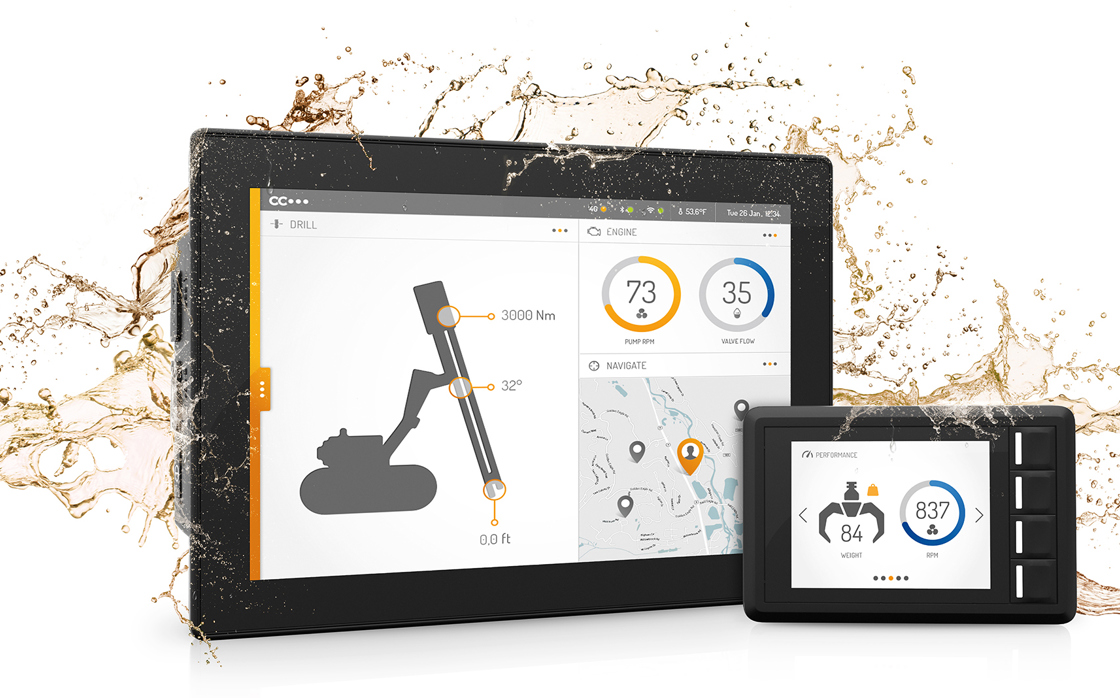 CCpilot XM and CCpilot VI display computers in water splash.