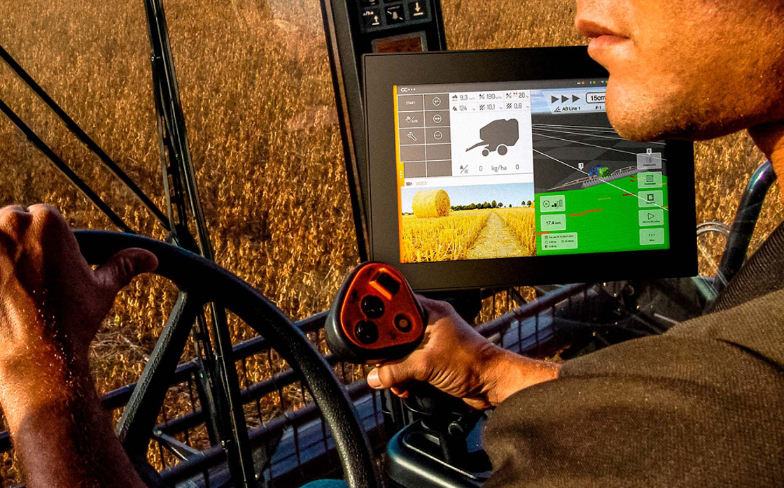 Display computer with ISOBUS and precision system in Agricultural machine.