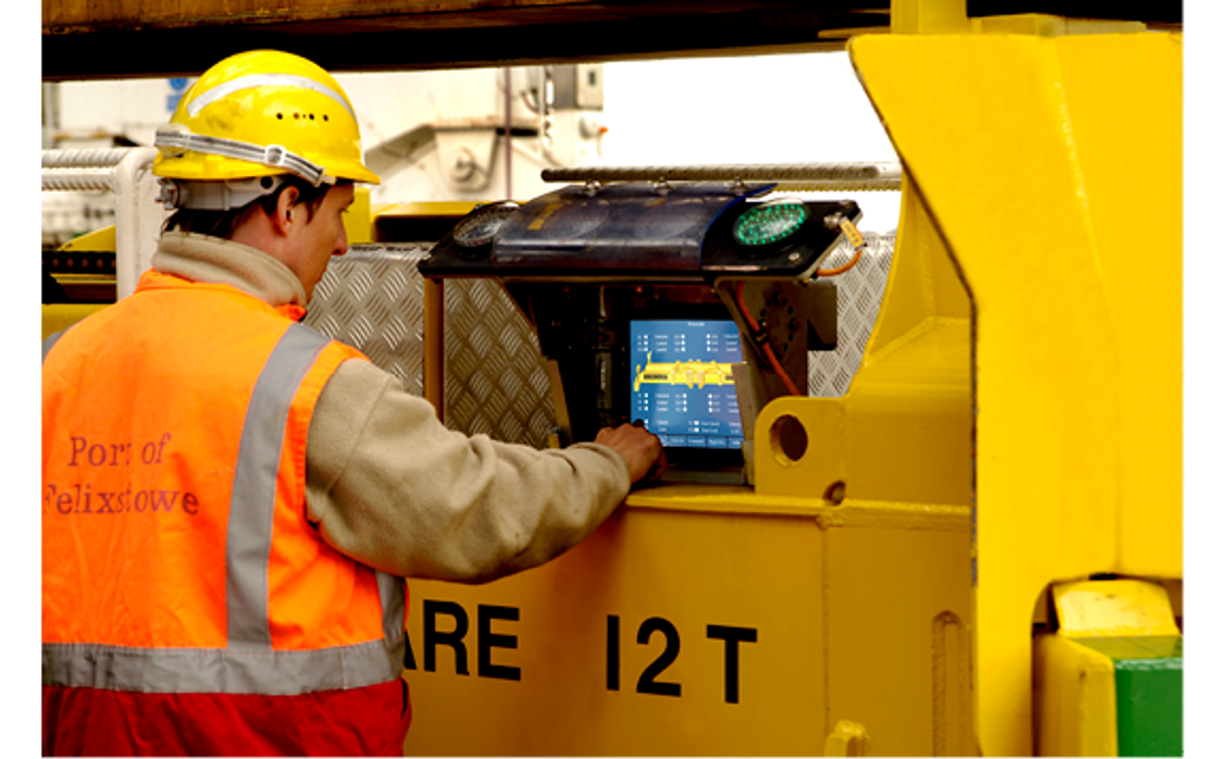 CrossControl display computer outside on Bromma equipment