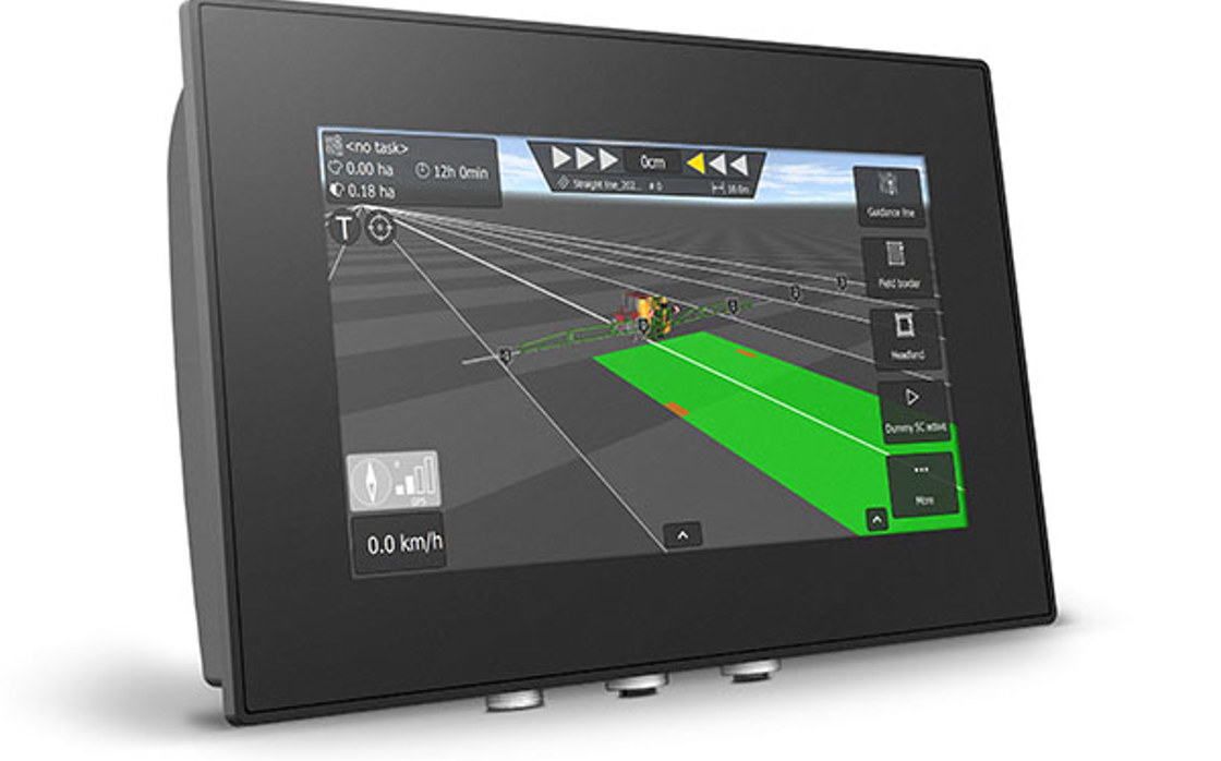 Display computer CCpilot V700 with agricultural GUI.