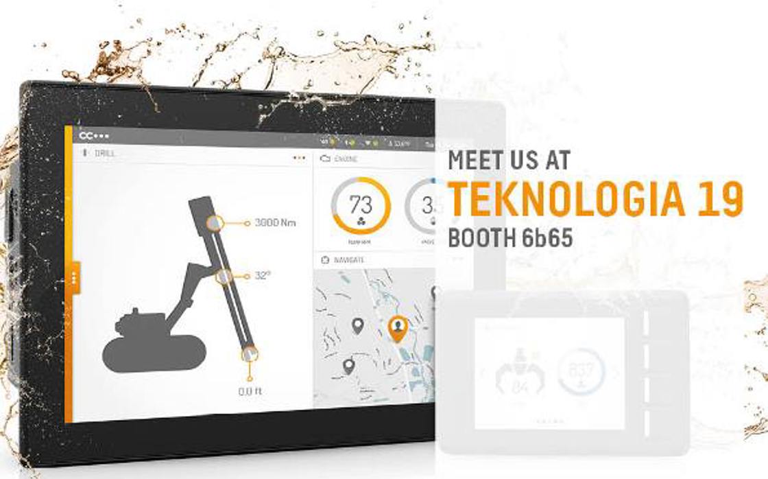 Display computer in water splash promoting Teknologia 2019.